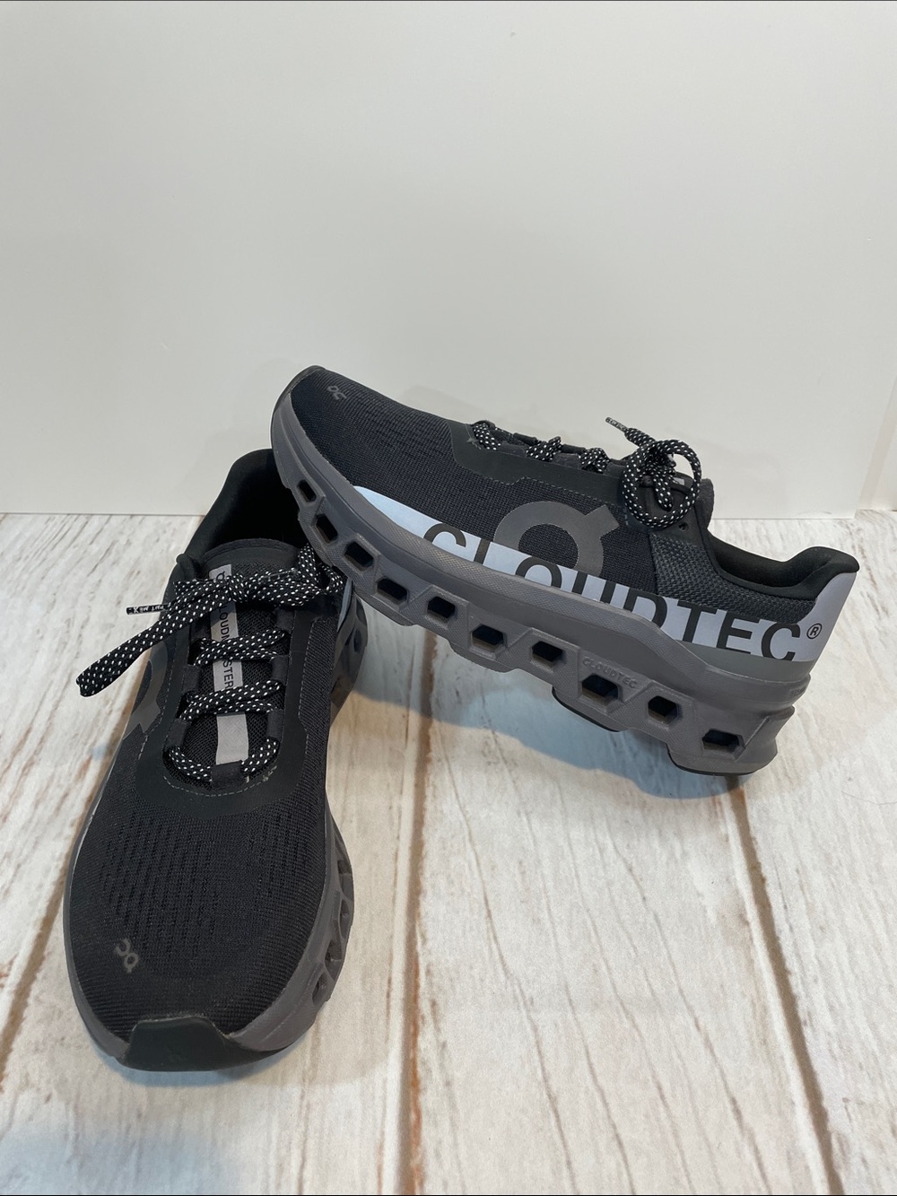 On Running Cloudmonster Women’s 9.5 Black Grey Cloudtec Running Shoes Sneakers